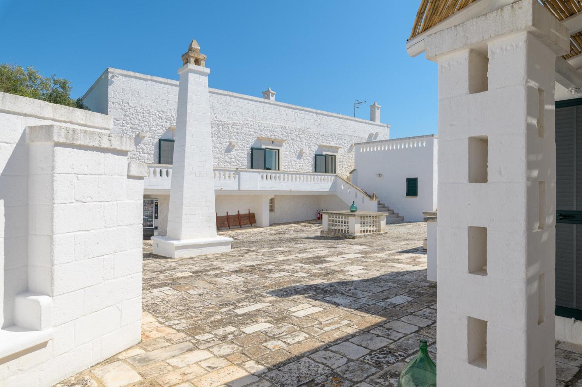 Masseria Abadia Uno 오스투니 외부 사진