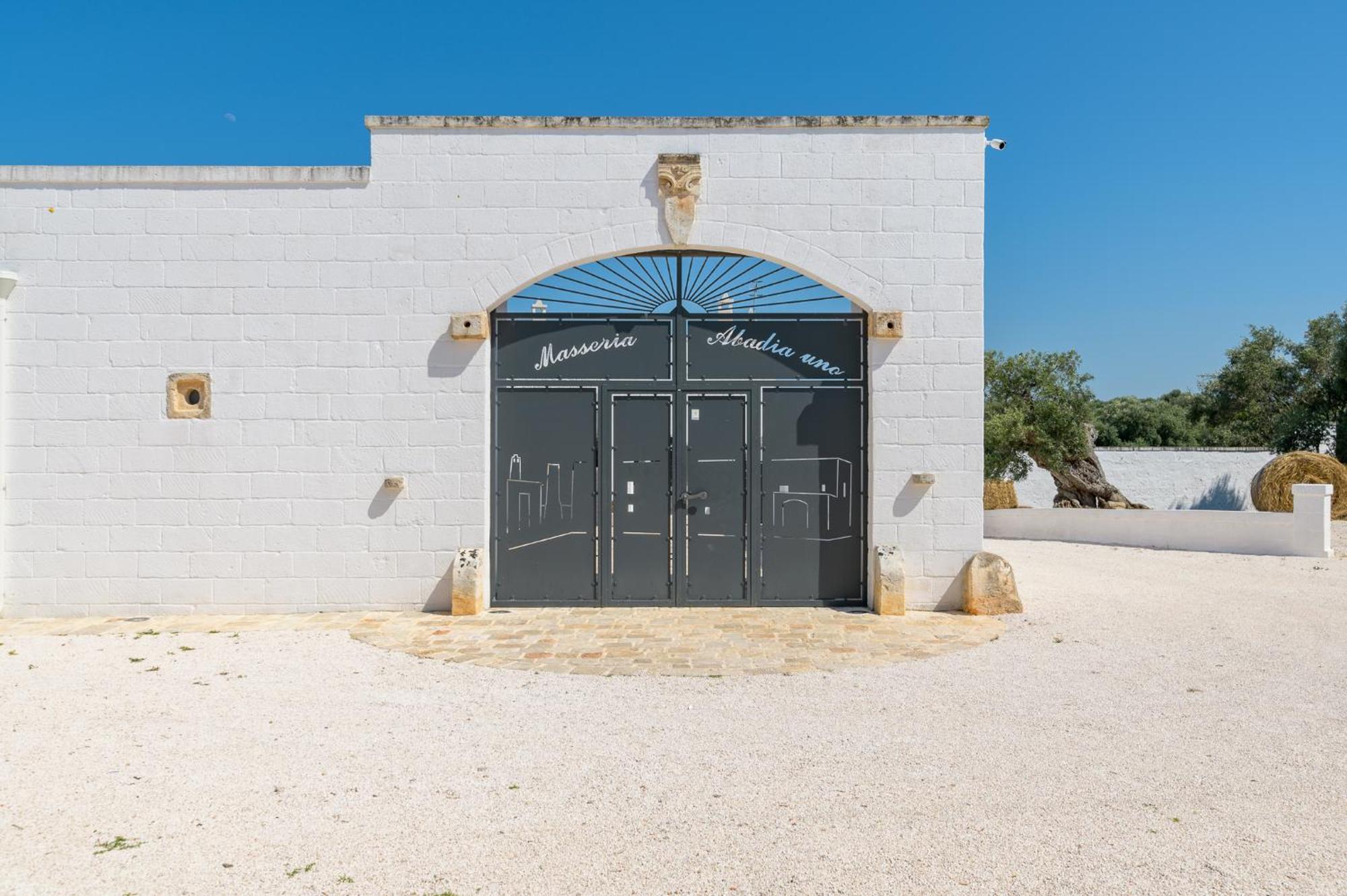 Masseria Abadia Uno 오스투니 외부 사진